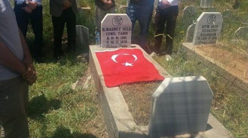 Bing&ouml;l&rsquo;&uuml;n İlk &Uuml;lk&uuml;c&uuml; Şehidi Mezarı Başında Anıldı