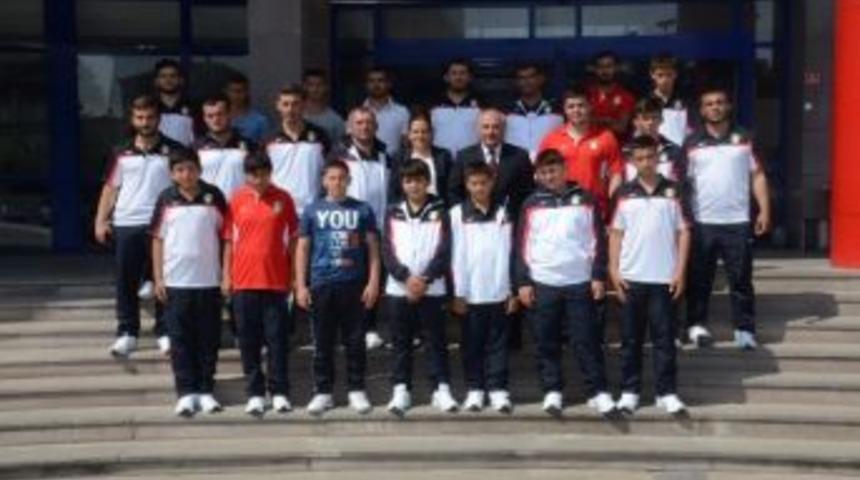 D&uuml;zceli G&uuml;reş&ccedil;iler Edirne Yolcusu