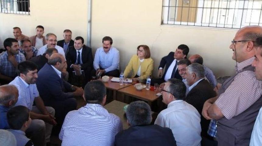 Şahin, Canlı Hayvan Pazarı Esnafı Daha İyi Şartlarda Hizmet Verecek