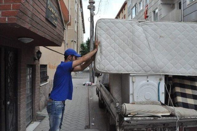 &Ouml;ğrencilerin Taşınma Telaşı Başladı 1