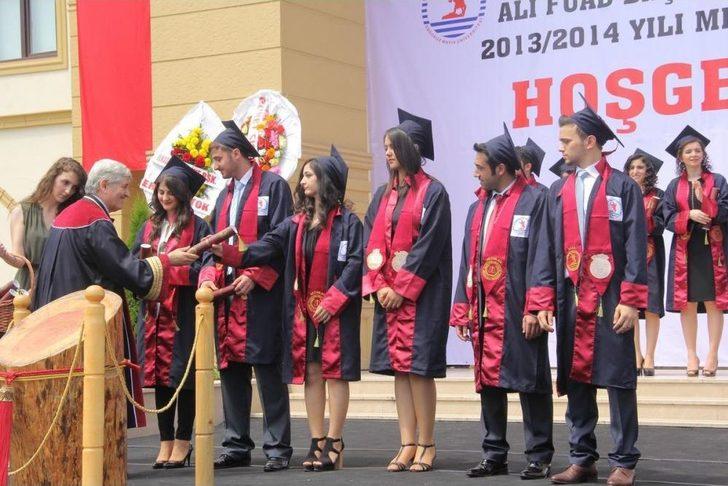 Ali Fuad Başgil Hukuk Fakültesi'nde Ilk Mezuniyet Töreni G5