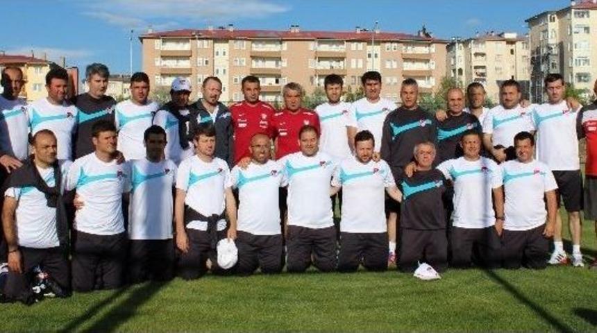 Futbolun Teknik Adamları Erzurum'da