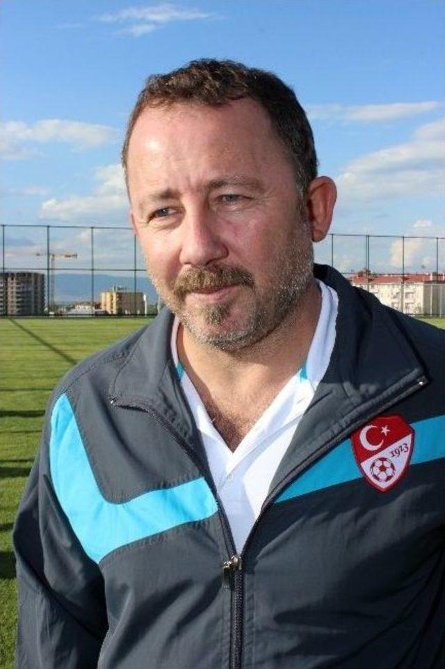 Futbolun Teknik Adamları Erzurum'da