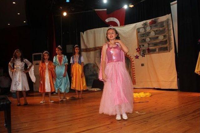 İngilizce Gecesi Davetlileri Büyüledi 1