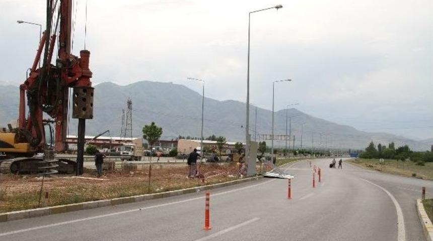 Yeni Terminal Kavşağında Yenileme &Ccedil;alışmaları