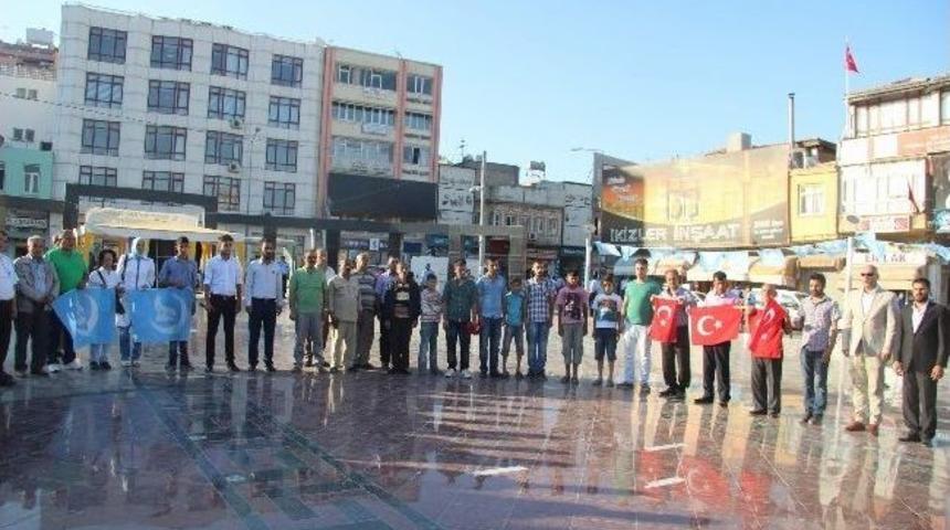 Musul, Kerk&uuml;k Ve Teleaferdeki T&uuml;rkmenlere Yapılanlar Protesto Edildi