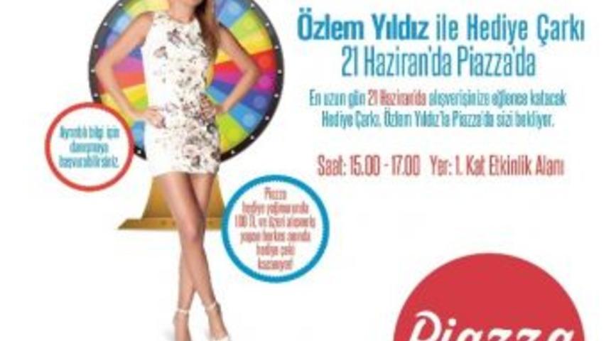 &Ouml;zlem Yıldız İle Hediye &Ccedil;arkı Piazza&rsquo;da
