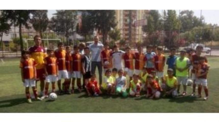 Ahmet İlhan&rsquo;dan Minik Aslanlara Ziyaret