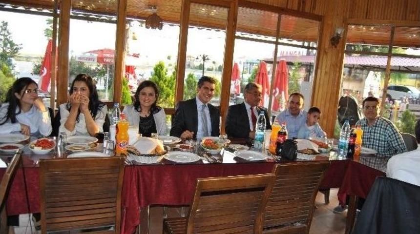 Kulu&rsquo;da Tayini &Ccedil;ıkan Hakim Ve Savcılara Veda Yemeği