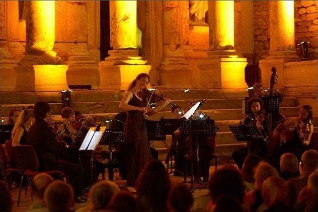 Celsus’da Sıradışı Müzik Gecesi