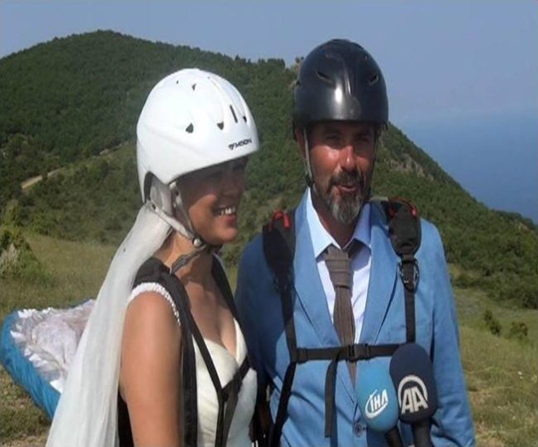 Mutluluktan U&ccedil;tular