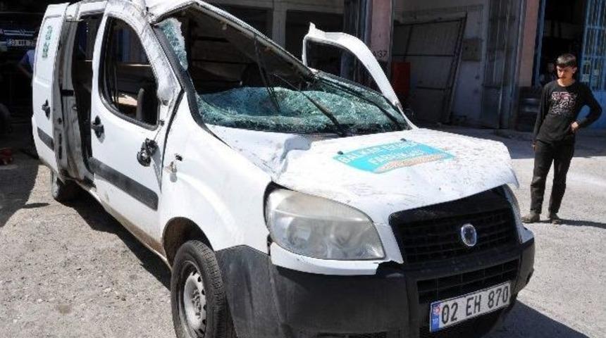 Ekmek Aracı Şarampole U&ccedil;tu: 1 &Ouml;l&uuml;