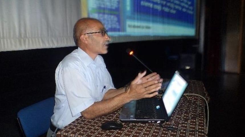 N&uuml;fus M&uuml;d&uuml;r&uuml; Ilgazi Muhtarlarla Bir Araya Geldi