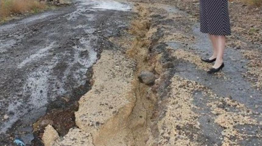 Bal&ccedil;ova&rsquo;da Korkutan Yarık