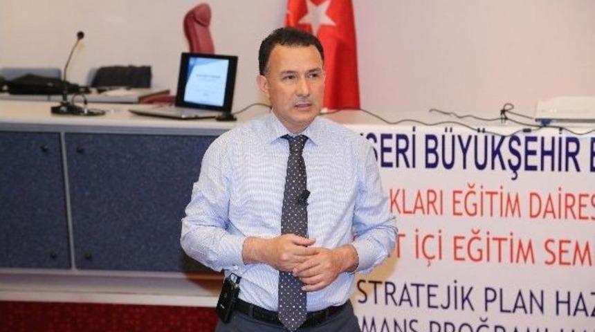 B&uuml;y&uuml;kşehir'de Stratejik Plan Semineri