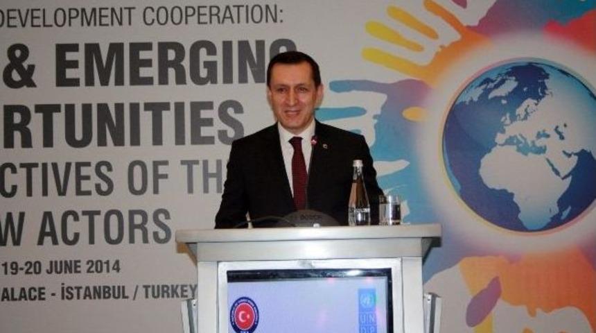 Emrullah İşler: “2015 Sonrası Gündemin Olmazsa Olmaz Şartı İnsan Merkezlilik Olacak”