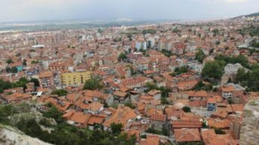 K&uuml;tahya&rsquo;ya 1 Yılda 21 Bin 338 Yabancı Turist Geldi