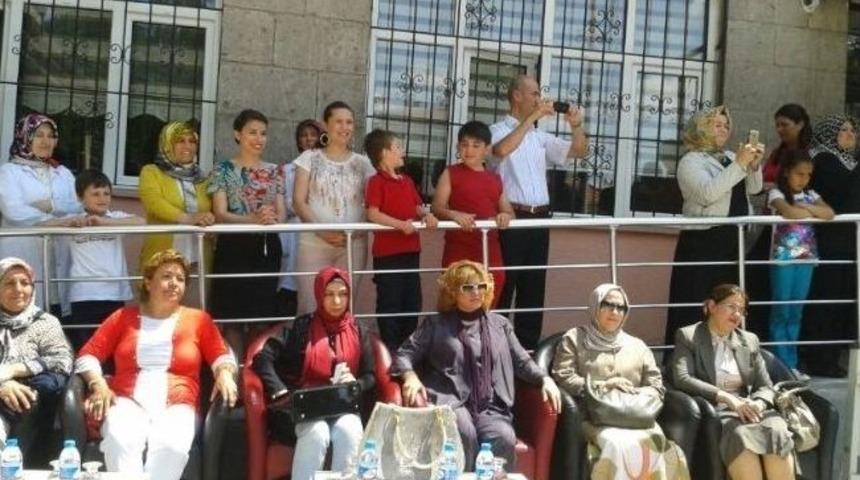 Koruma Altındaki &Ccedil;ocuklardan El İşi Sergisi