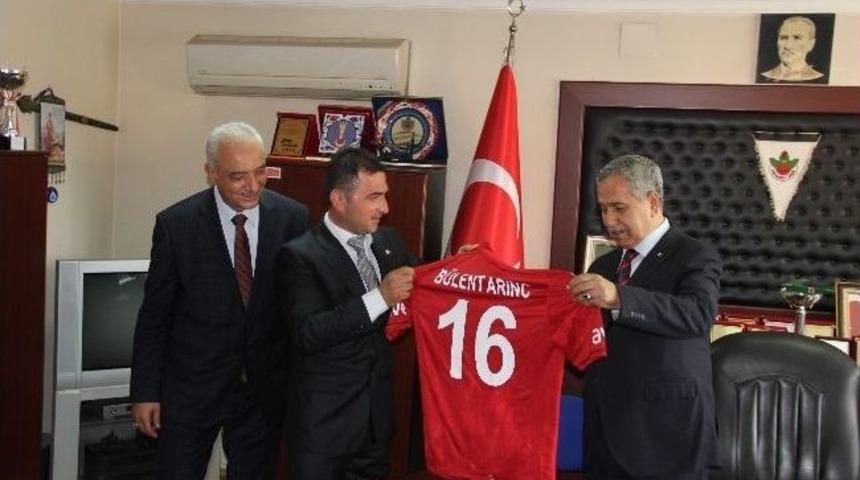 Arın&ccedil;: &ldquo;emekli Olunca Derviş Gibi Y&uuml;r&uuml;yeceğiz&rdquo;