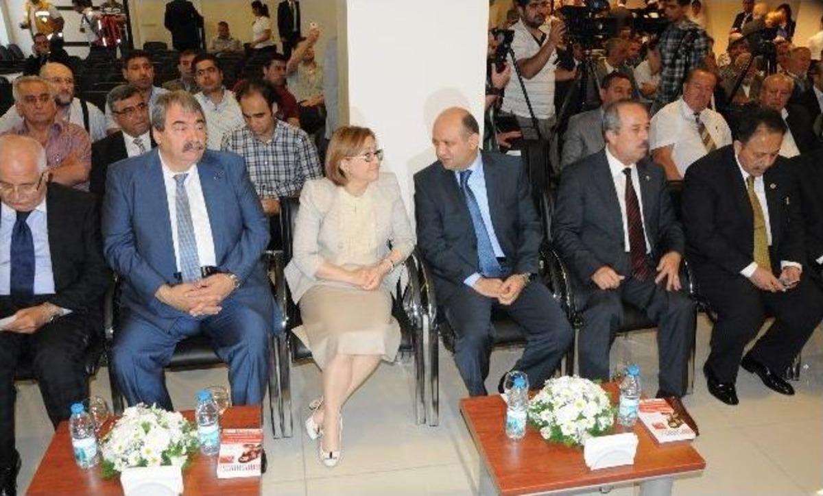 Gapshoes Fuarı Bakan Işık'ın Katılımıyla A&ccedil;ıldı