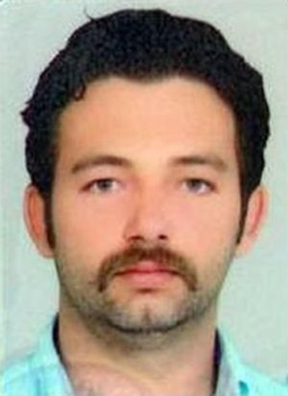 Teyzesi İ&ccedil;in Kendisini Kurşunlara Siper Etti
