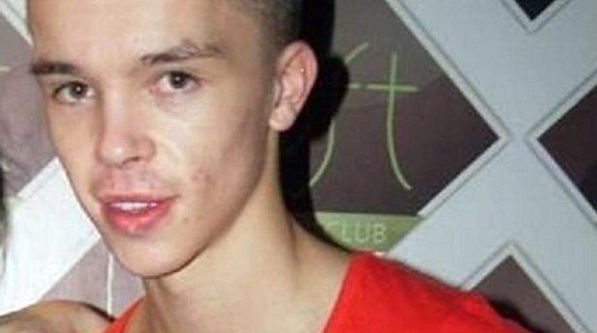 Marmaris&rsquo;te &Ccedil;anta Kavgasına Tutuşan Turist Bı&ccedil;aklandı