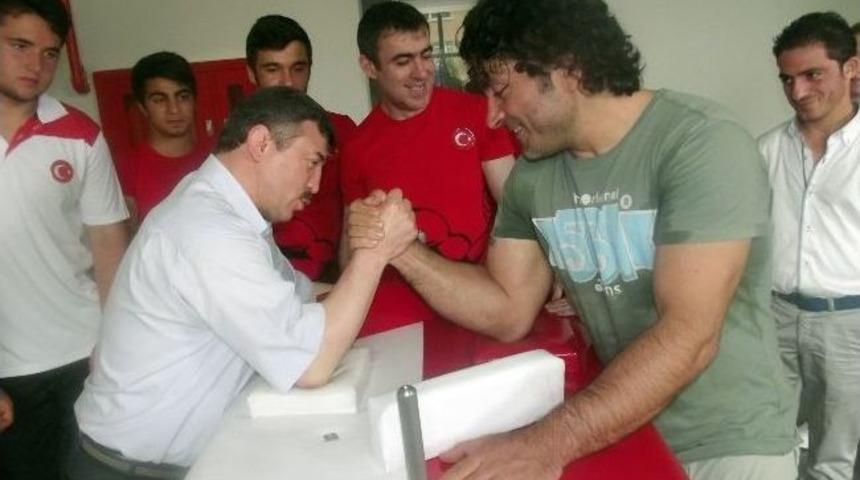 Yalova&rsquo;nın Demir Bilekleri G&ouml;zlerini D&uuml;nya Şampiyonasına Dikti