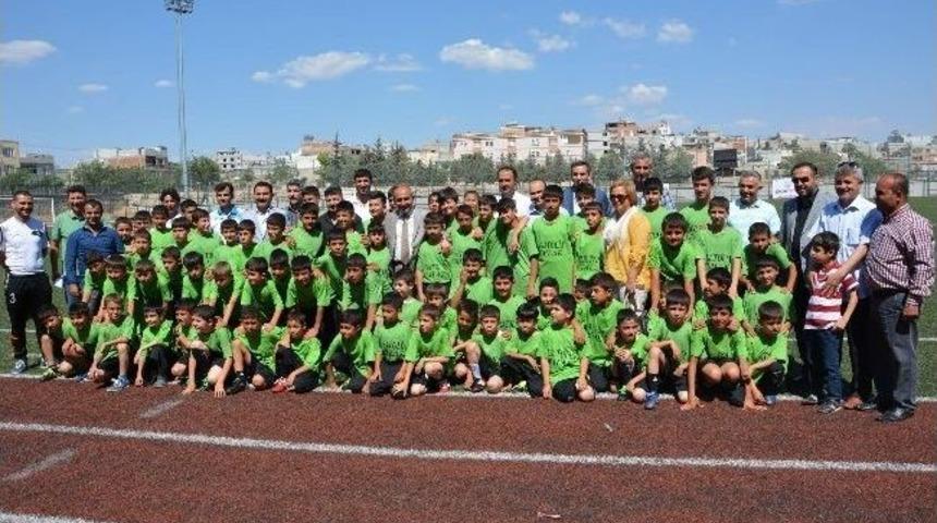 Kilis Belediyespor Yaz Futbol Okulu A&ccedil;ıldı