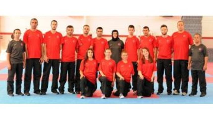 D&uuml;nya Şampiyonluğu Rusya&rsquo;ya Gittiler