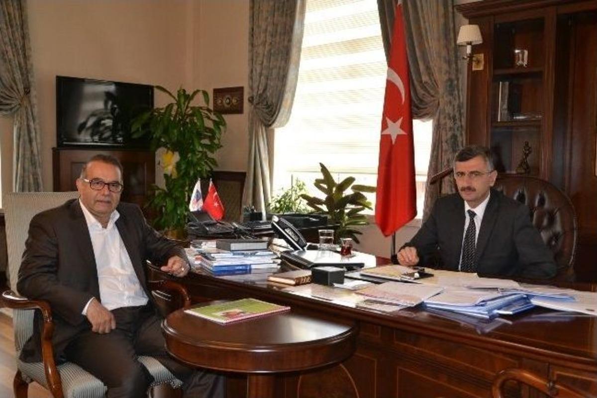 Vali Bektaş Ziyaret&ccedil;ilerini Ağırlıyor