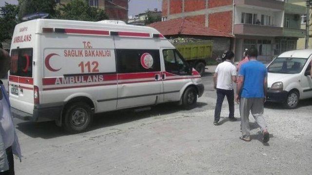 Motosikletle Bisiklet Çarpıştı: 1 Yaralı 2