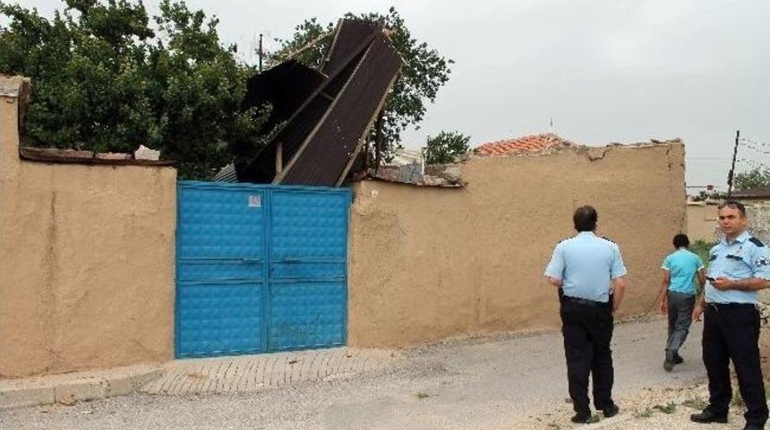 Konya&rsquo;da Şiddetli R&uuml;zgar Etkili Oldu
