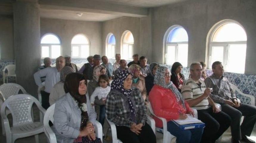 Afyonkarahisar&rsquo;da Tavuk &Ccedil;iftliklerini İstemeyen Mahalleli Eyleme Hazırlanıyor