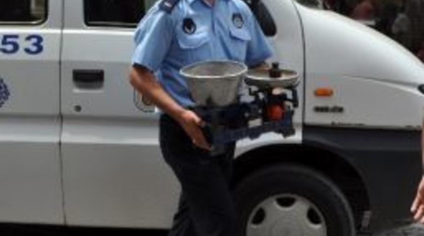 Lüleburgaz Belediyesi Zabıtasından Seyyar Operasyonu