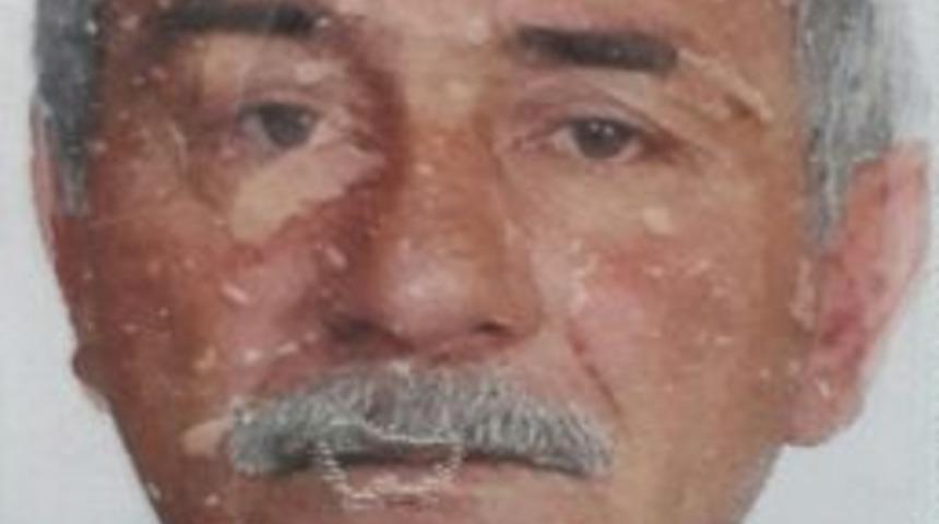 Otomobilin &Ccedil;arptığı Direk &Uuml;zerine Devrilen Yaya Ağır Yaralandı