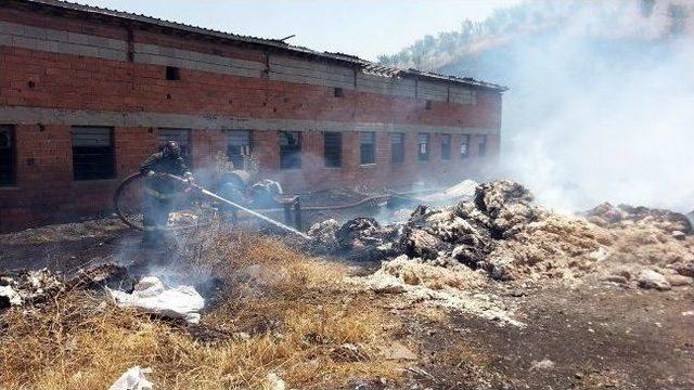 K&uuml;sbe İmalathanesinde Yangın 1