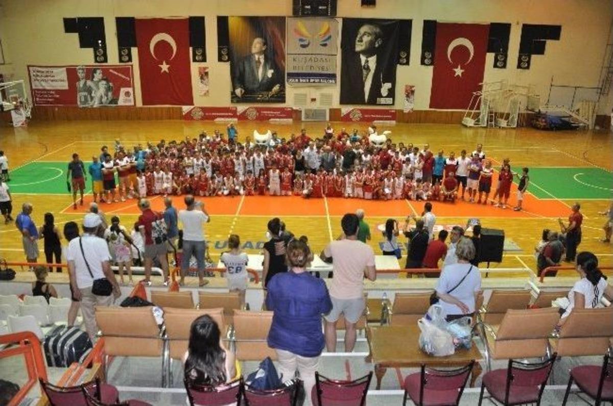 12 Dev Adam T&uuml;rkiye Ligi Finalleri Tamamlandı