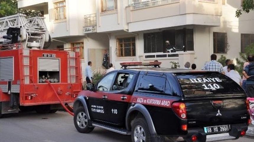 Birka&ccedil; G&uuml;n &Ouml;nce Boşaltılan Dairede Yangın &Ccedil;ıktı