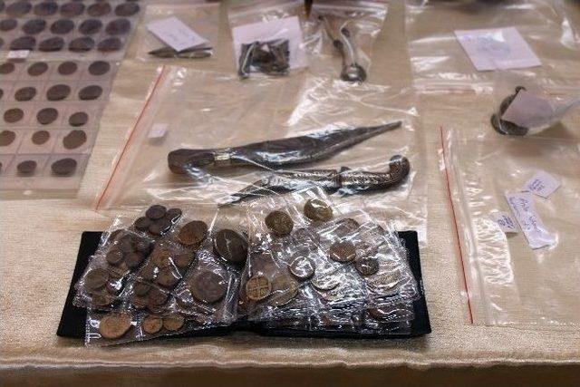 G&uuml;mr&uuml;k Muhafaza Ka&ccedil;ak&ccedil;ılık Ve İstihbarat M&uuml;d&uuml;rl&uuml;ğ&uuml; Ekiplerinden Paha Bi&ccedil;ilemeyen Tarihi Eser Operasyonu 2