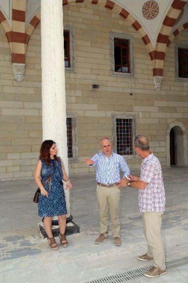 Başkan Akg&uuml;n: &ldquo;kuba Camii Sultanahmet&rsquo;i Aratmayacak&rdquo; 1