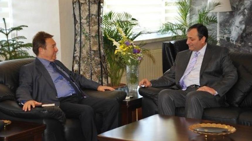 Ag&uuml; Rekt&ouml;r&uuml; Sabuncuoğlu'ndan Emniyet M&uuml;d&uuml;r&uuml; Kulular Ve Basın Kuruluşlarına Ziyaret