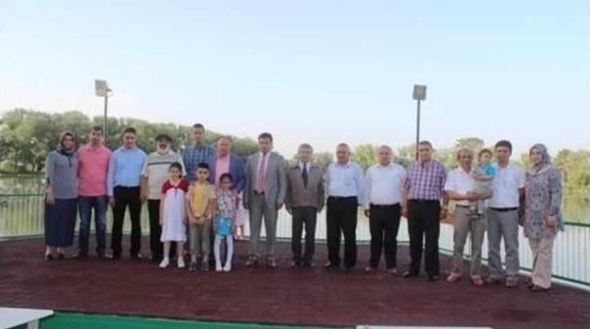 Şekerspor Satranç Takımı Şampiyona Öncesi Moral Depoladı