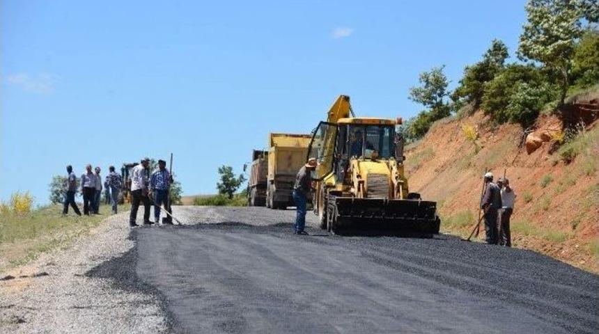 Doğanşehir’de Yol Bakım-onarım Çalışması
