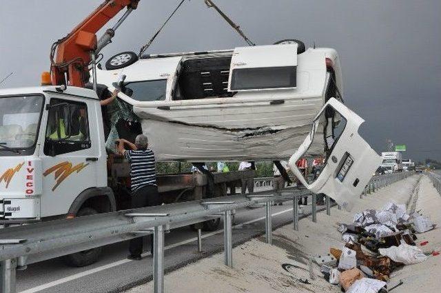 Uşak’ta Trafik Kazası: 1 Ölü, 4 Yaralı