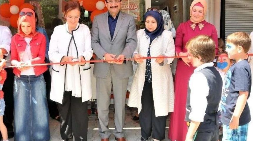 1071 Kadın Girişimci Ailesi Hızla B&uuml;y&uuml;yor