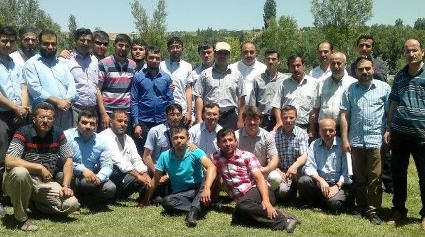 Ekin&ouml;z&uuml; M&uuml;ft&uuml;l&uuml;k Personeline Kuran Kursu Semineri