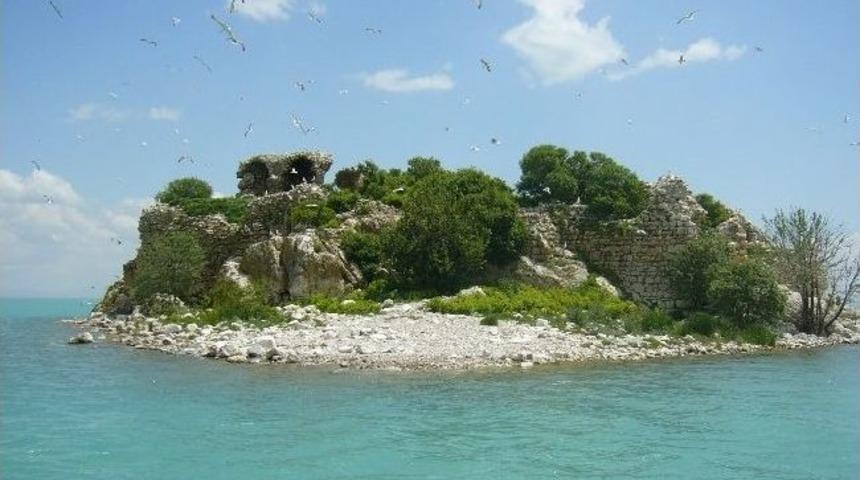 T&uuml;rkiye&rsquo;nin En B&uuml;y&uuml;k Tatlı Su G&ouml;l&uuml; Beyşehir, Beklenen Eski G&uuml;nlerine Kavuştu