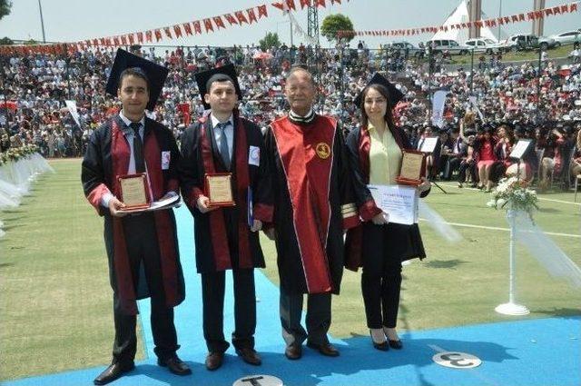 M&uuml;hendislik Fak&uuml;ltesi 850 Mezun Verdi 2