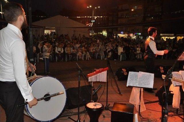 İnegöl Belediyesi Gençlik Korusu'ndan Konser