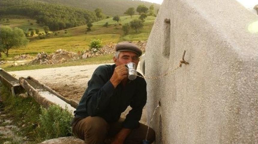 Şifa İ&ccedil;in Kirazlıoluk &Ccedil;eşmesine Koşuyorlar